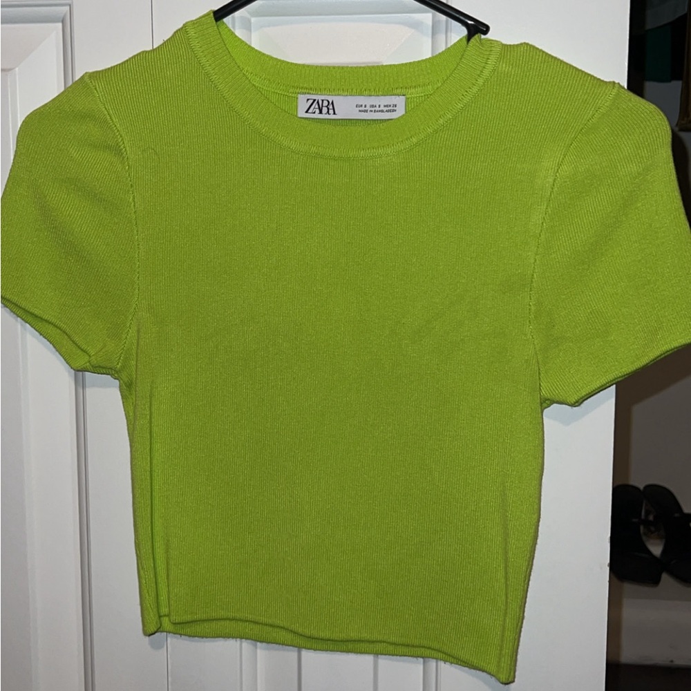 Zara Size Small Green Tee